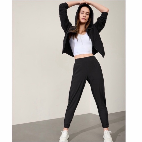 Athleta Pants - Athleta Textured Brooklyn Joggers